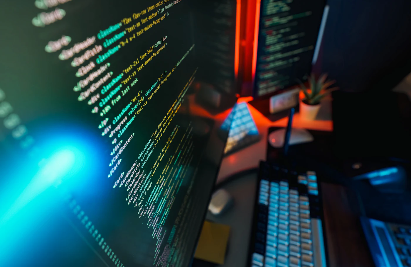 Tela de computador exibindo código-fonte, ilustrando o serviço de Serviços
