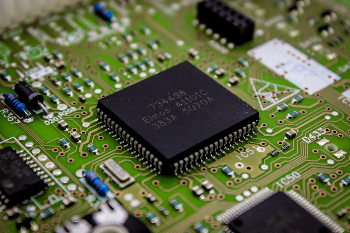 Circuito eletrônico em close-up, ilustrando a tecnologia Tecnologias